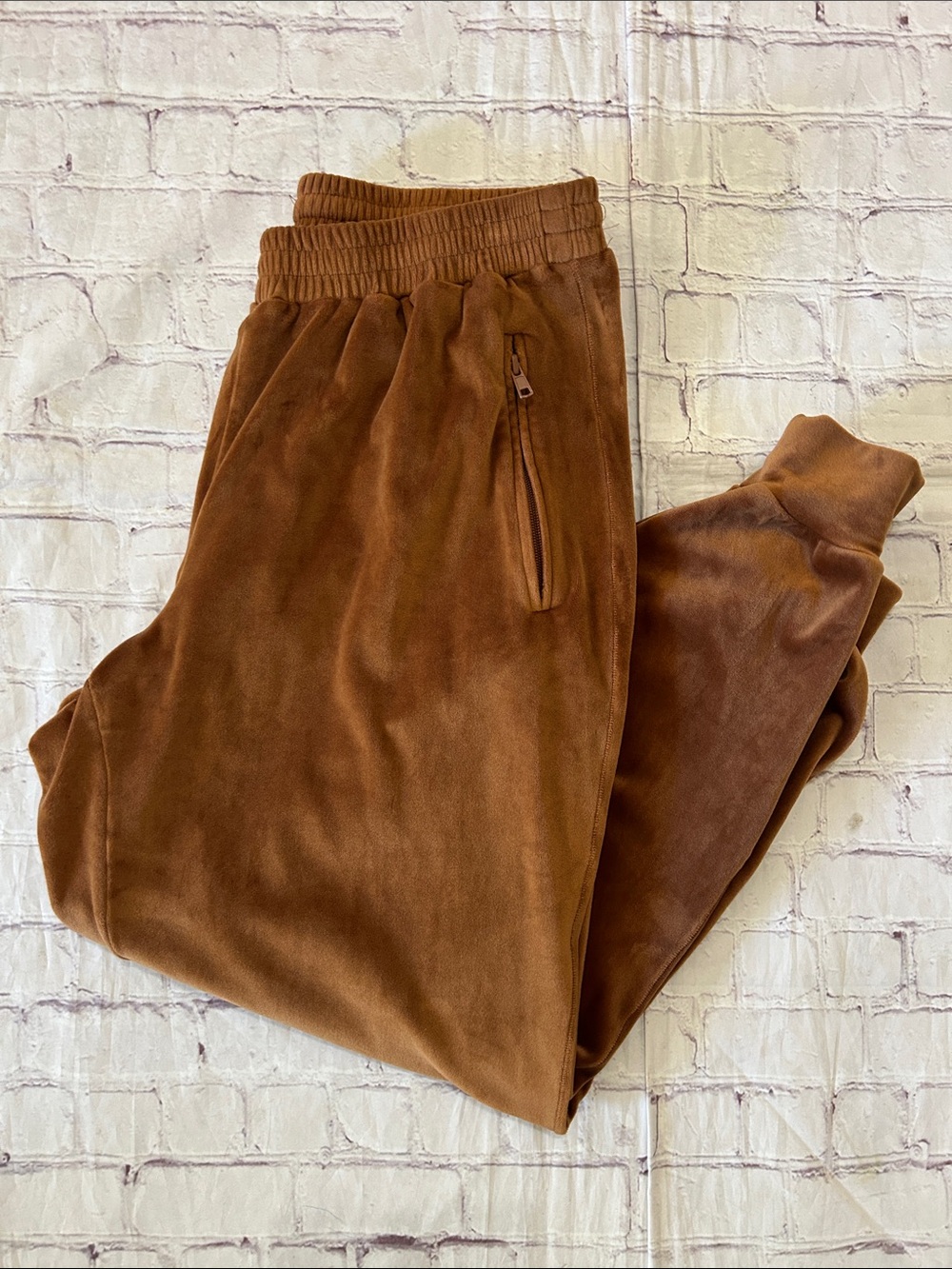 Skims Classic Women’s Velour Jogger in Copper Brown Size Large - Picture 2 of 6